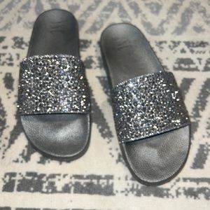Sparkle Slides - Size 9